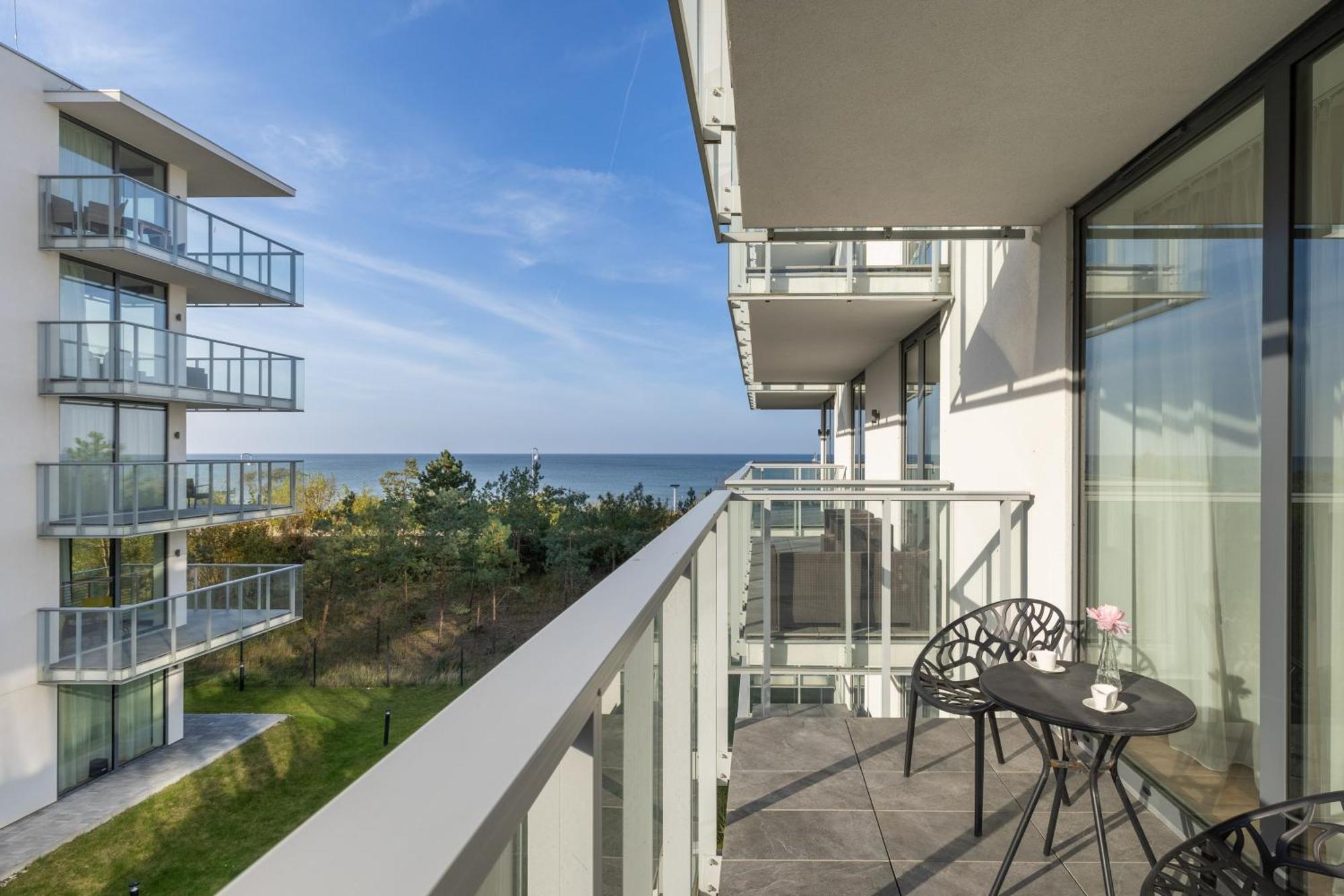 Jantaris Apartments Near Beach With Fitness By Noclegi Renters Mielno  Dış mekan fotoğraf