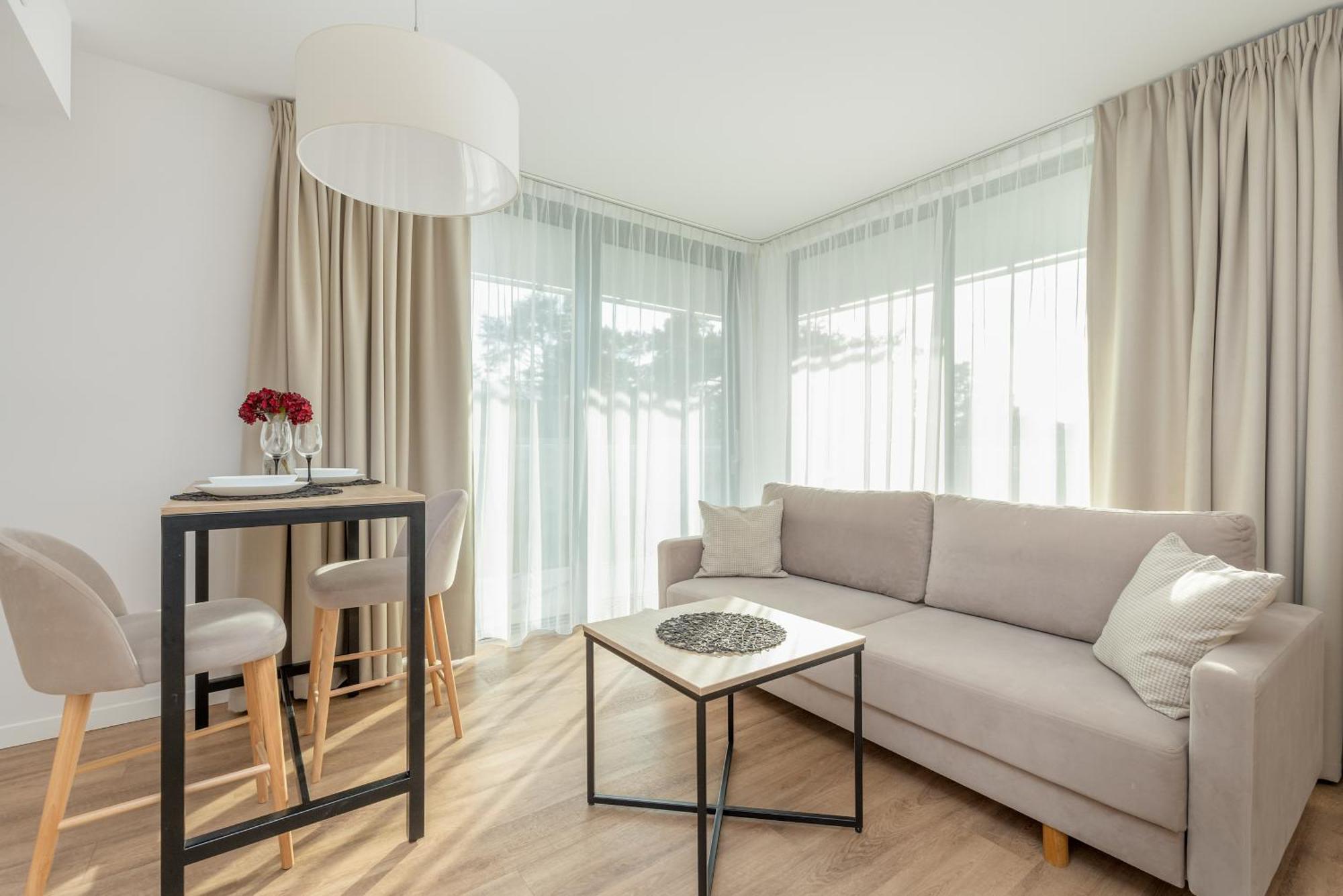 Jantaris Apartments Near Beach With Fitness By Noclegi Renters Mielno  Dış mekan fotoğraf